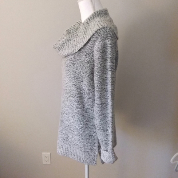 Calvin Klein Black and White Eyelash Knit Sweater - Picture 4 of 8